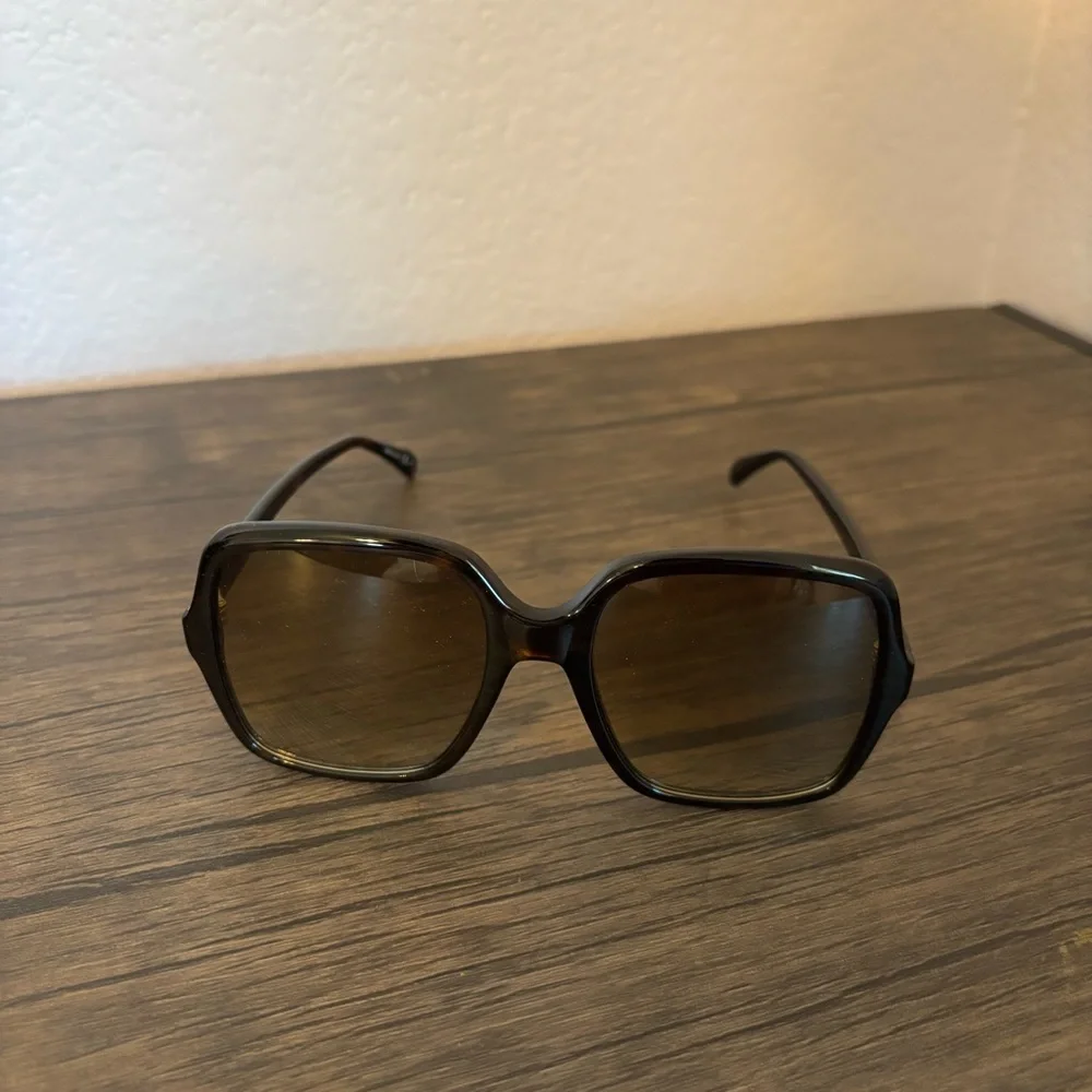 Givenchy sunglasses - Picture 6 of 10